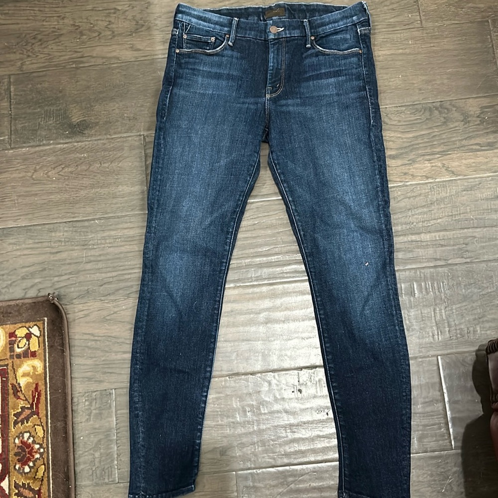 MOTHER jeans. The Looker - Size 31